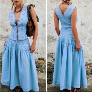 Free People size medium Blue Eyelet cotton woman's skirt